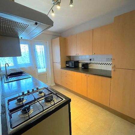 303 Alexandra Avenue Ha2 9Dx Apartment Pinner Exterior photo
